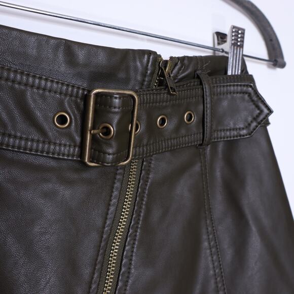 FREE PEOPLE Feelin Fresh Vegan Mini Skirt Olive Green Front Asym Zip Women's 0 - Picture 4 of 8